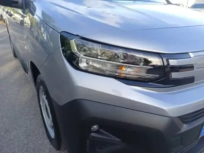 Photo 15 Peugeot Partner  CA XL DIESEL 130 CH AUT