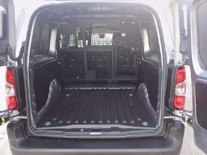 Photo 5 Peugeot Partner  CA XL DIESEL 130 CH AUT
