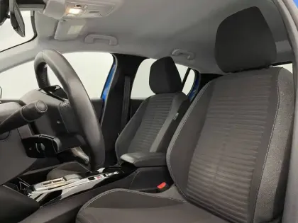 Photo 13 Peugeot 208  Electrique 50 kWh 136ch