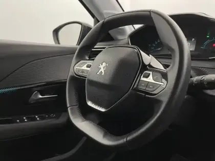 Photo 28 Peugeot 208  Electrique 50 kWh 136ch