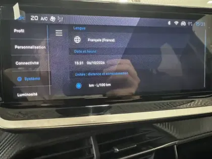 Photo 23 Peugeot 2008  Hybrid 145 ch e-DCS6
