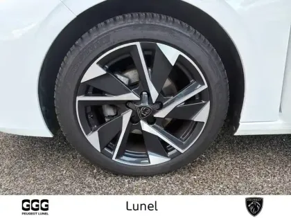 Photo 12 Peugeot 308  PureTech 130ch S&S BVM6