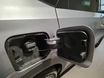 Photo 8 Peugeot 3008  Hybrid 145 e-DCS6
