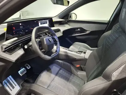 Photo 10 Peugeot 3008  Hybrid 145 e-DCS6