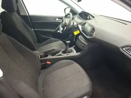 Photo 38 Peugeot 308  BlueHDi 100ch S&S BVM6
