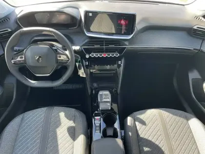 Photo 7 Peugeot 208  Hybrid 110 ch e-DCS6