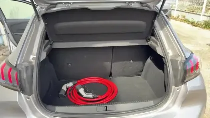 Photo 6 Peugeot 208  Electrique 50 kWh 136ch