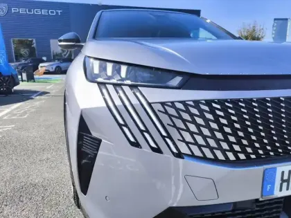 Photo 15 Peugeot 3008  Electrique 210 ch 73 kWh