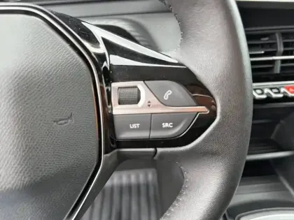 Photo 25 Peugeot 208  PureTech 75 S&S BVM5