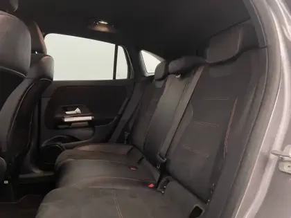 Photo 15 Mercedes GLA  200 7G-DCT