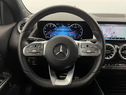 Photo 22 Mercedes GLA  200 7G-DCT