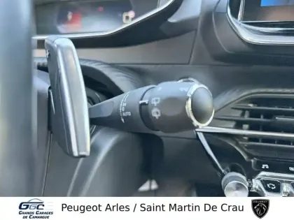 Photo 18 Peugeot 208  PureTech 100 S&S EAT8