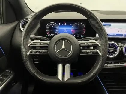 Photo 22 Mercedes GLA  200 d 8G-DCT