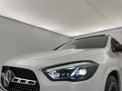 Photo 30 Mercedes GLA  200 d 8G-DCT