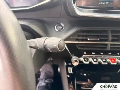 Photo 17 Peugeot 208  Electrique 50 kWh 136ch
