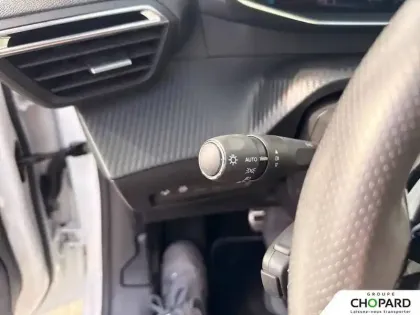 Photo 18 Peugeot 208  Electrique 50 kWh 136ch