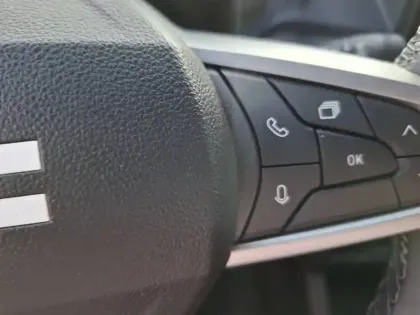 Photo 7 Dacia Duster  Hybrid 140