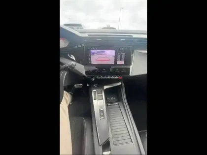Photo 12 Peugeot 308  PureTech 130ch S&S EAT8