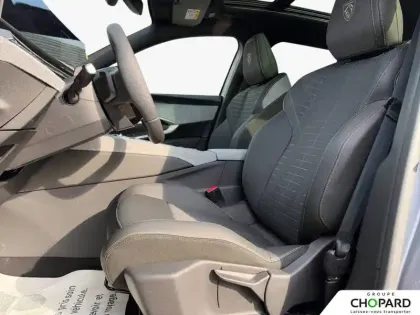 Photo 10 Peugeot 3008  Electrique 210 ch 73 kWh