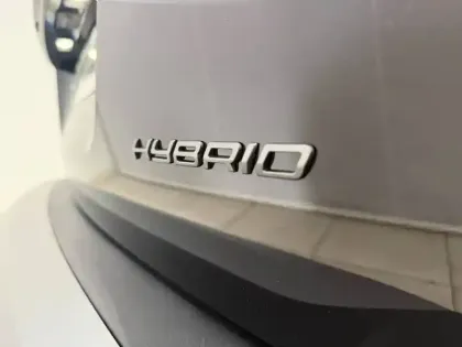 Photo 36 Peugeot 2008  Hybrid 145 ch e-DCS6