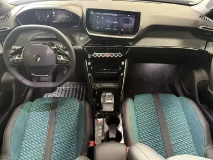 Photo 10 Peugeot 2008  Hybrid 145 ch e-DCS6