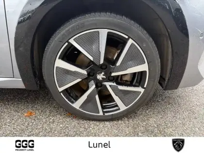 Photo 13 Peugeot 208  Electrique 50 kWh 136ch