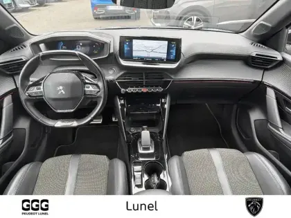 Photo 8 Peugeot 208  Electrique 50 kWh 136ch