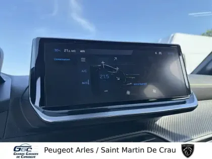 Photo 24 Peugeot 208  Hybrid 100 e-DCS6