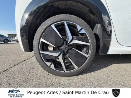 Photo 13 Peugeot 208  Hybrid 100 e-DCS6