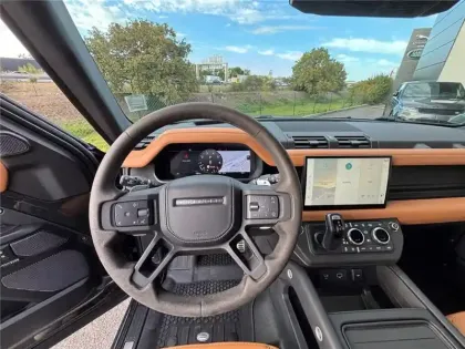 Photo 25 Land rover Defender 90 V8 P525 BVA8