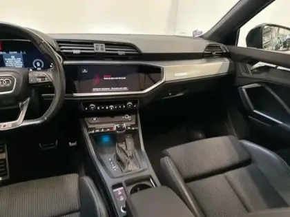Photo 9 Audi Q3 45 TFSIe 245 ch S tronic 6 S line