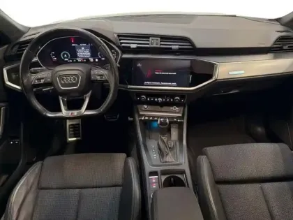 Photo 7 Audi Q3 45 TFSIe 245 ch S tronic 6 S line