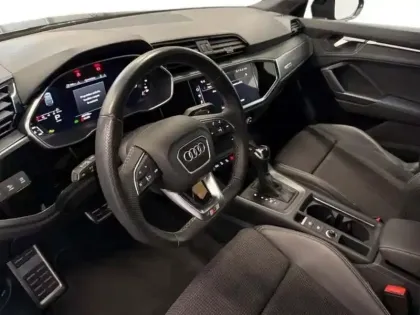 Photo 8 Audi Q3 35 TFSI 150 ch S tronic 7 S line