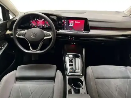 Photo 7 Volkswagen Golf 1.4 Hybrid Rechargeable OPF 204 DSG6 Style