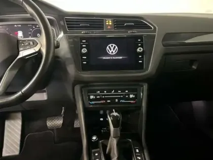 Photo 9 Volkswagen Tiguan 2.0 TDI 150ch DSG7 Elegance