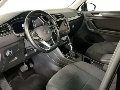 Photo 8 Volkswagen Tiguan 2.0 TDI 150ch DSG7 Elegance