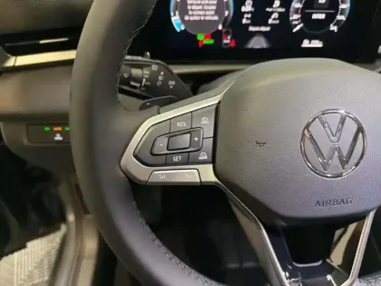 Photo Volkswagen T-roc Fl Nouveau Nf 1.5 Etsi Hybrid 116ch D