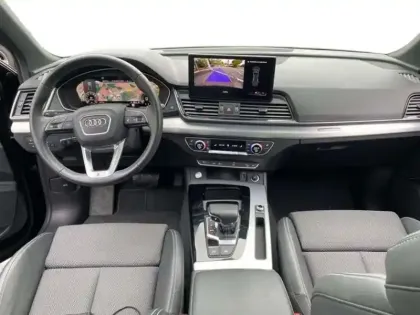 Photo 7 Audi Q5 50 TFSIe 299 S tronic 7 Quattro Black Edition