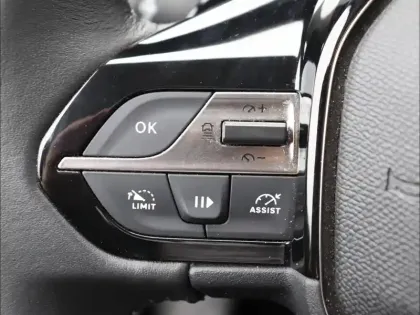 Photo 14 Peugeot 308  PHEV 180ch Allure Pack e-EAT8