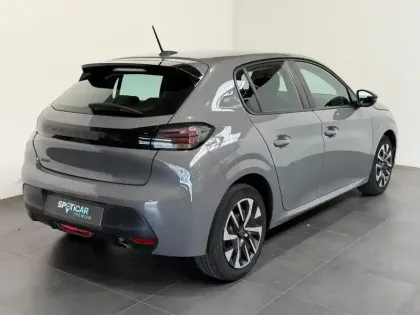 Photo 6 Peugeot 208  1.2 100 ch Active Carplay Radars