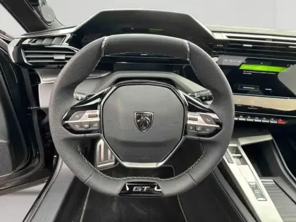 Photo 11 Peugeot 408  Nouvelle Hybrid 145 GT Exclusive BVA / TOIT OUVRANT / FOCAL / ALCANTARA