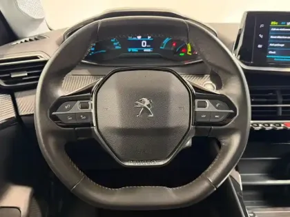 Photo 12 Peugeot 208  e- 136ch Style