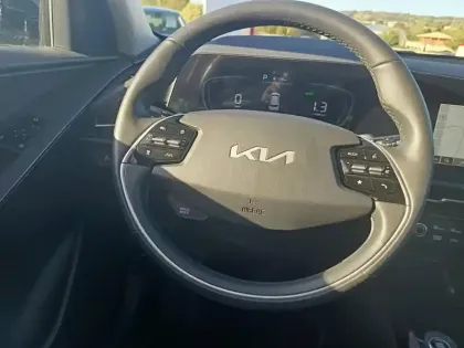 Photo 8 Kia Niro  1.6 GDi 141ch HEV Active DCT6