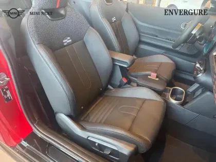 Photo 8 Mini Cooper  Cabrio S 204ch JCW DKG7