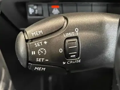 Photo 12 Peugeot 208  1.2 PureTech 75ch S&S Active