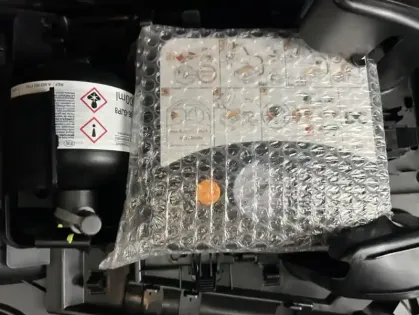 Photo 24 Renault Twingo III E-Tech Authentic 5p