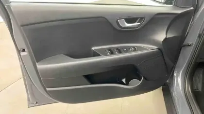 Photo 24 Kia Stonic  1.0 T-GDi 100 ch BVM6