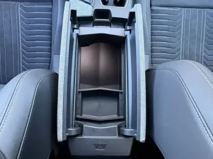Photo 11 Peugeot 3008  Electrique 210 ch 73 kWh