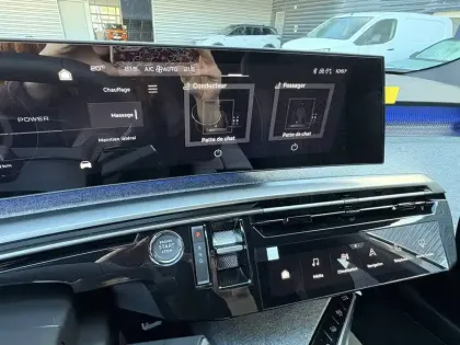 Photo 35 Peugeot 3008  Electrique 210 ch 73 kWh