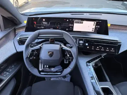 Photo 7 Peugeot 3008  Electrique 210 ch 73 kWh